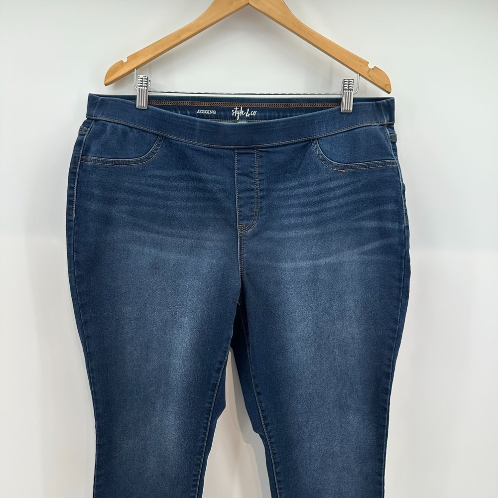 Style & Co Jeans Womens 18W Blue Denim Pull On Jeggings Everyday Comfort Whisker